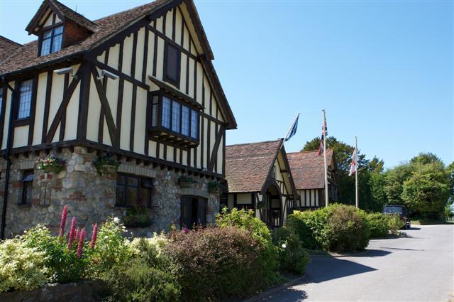 The Horseshoe Inn – RelaxInnz Herstmonceux Exterior foto